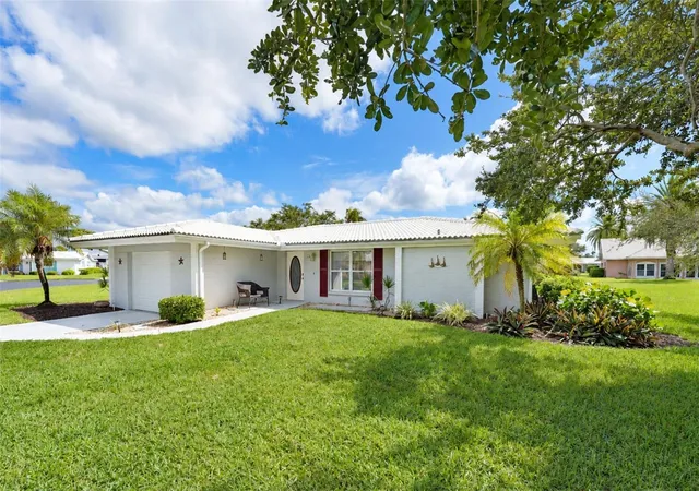 Condo for sale at 21 Oakwood Dr N #21, ENGLEWOOD, FL 34223 | MLS# D6149237
