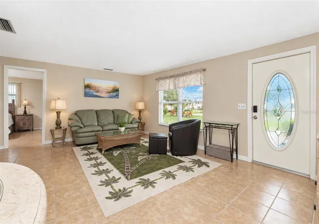Photo 4 of Condo for sale at 21 Oakwood Dr N #21, Englewood, FL 34223 | MLS# D6149237 | Listing updated on 2026-10-22