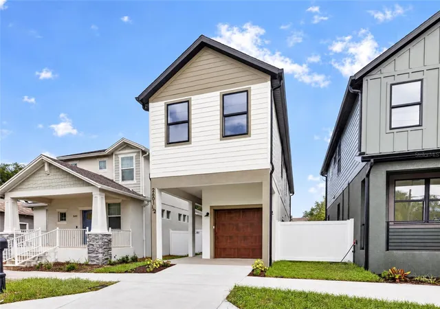 Photo 2 of Single family home for sale at 2601 N 1/2 Albany Ave, Tampa, FL 33607 | MLS# TB8559233 | Listing updated on 2026-10-22