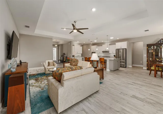 Photo 1 of Single family home for sale at 8290 SW 92nd Circle, Ocala, FL 34481 | MLS# OM734239 | Listing updated on 2026-10-23