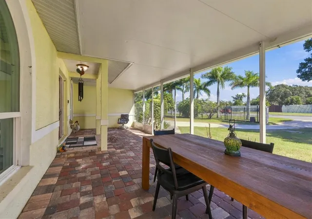 Photo 3 of Single family home for sale at 6145 N Tuttle Ave, Sarasota, FL 34243 | MLS# A4710005 | Listing updated on 2026-10-27