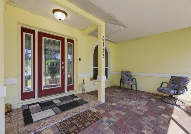 Photo 4 of Single family home for sale at 6145 N Tuttle Ave, Sarasota, FL 34243 | MLS# A4710005 | Listing updated on 2026-10-27