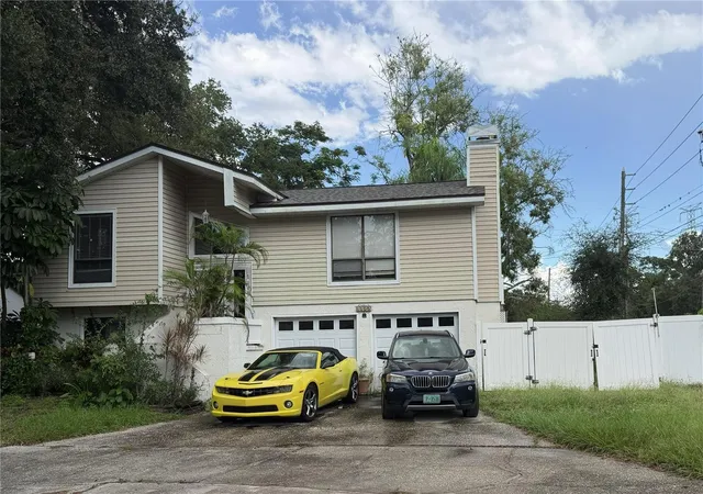 Photo 1 of Single family home for sale at 1995 Dodge Cir, Clearwater, FL 33760 | MLS# TB8559236 | Listing updated on 2026-10-20