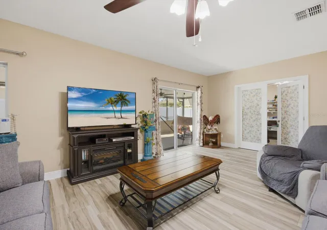 Photo 4 of Single family home for sale at 1707 Hoofprint Ct, Fruitland Park, FL 34731 | MLS# G5119219 | Listing updated on 2026-10-27