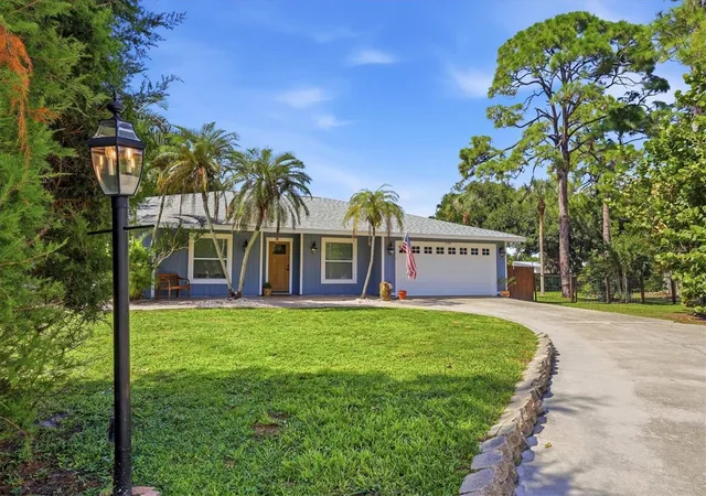 Photo 4 of Single family home for sale at 338 Pine Glen Ct, Englewood, FL 34223 | MLS# D6149241 | Listing updated on 2026-10-21