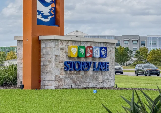 Listing Photo 2 - Condo for sale in building located at 4751 Clock Tower Dr, Kissimmee, FL 34746 - Unit #104