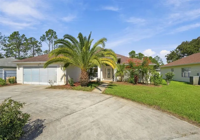 Photo 3 of Single family home for sale at 48 Waters Dr, Palm Coast, FL 32164 | MLS# FC322202 | Listing updated on 2026-10-27