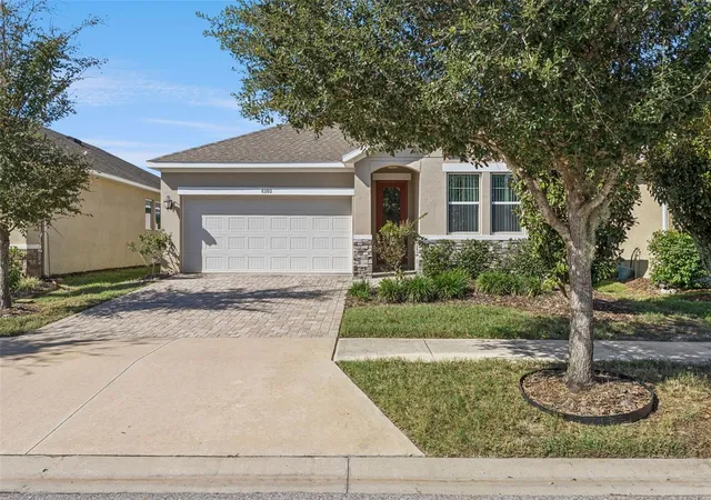 Photo 1 of Single family home for sale at 6103 Plover Meadow St, Lithia, FL 33547 | MLS# O6450803 | Listing updated on 2026-10-23