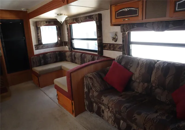 Photo 3 of Manufactured home for sale at 9431 Cougar Dr, Weeki Wachee, FL 34613 | MLS# W7890423 | Listing updated on 2026-10-19