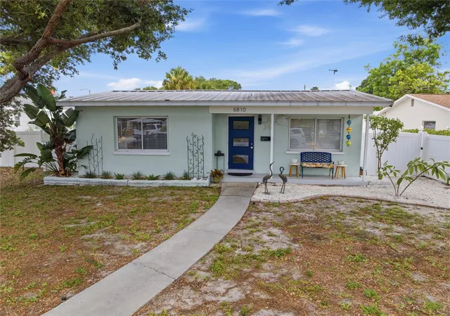 Photo 2 of Single family home for sale at 6810 4th Avenue N, Saint Petersburg, FL 33710 | MLS# TB8559254 | Listing updated on 2026-10-27