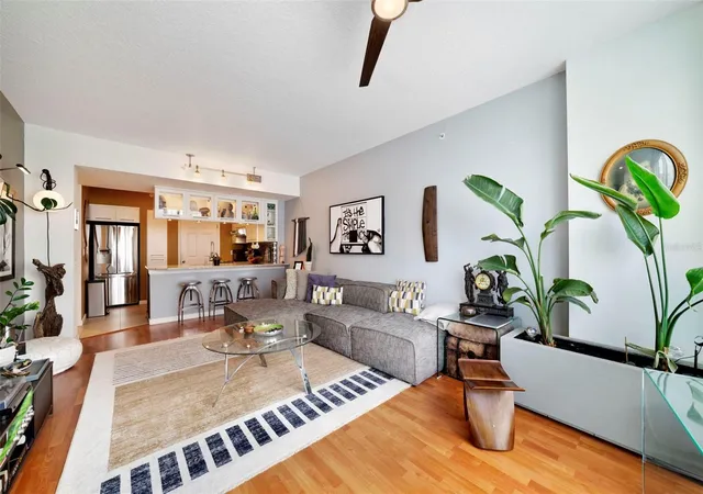 Photo 1 of Condo for sale at 322 E Central Blvd #811, Orlando, FL 32801 | MLS# O6450808 | Listing updated on 2026-10-28