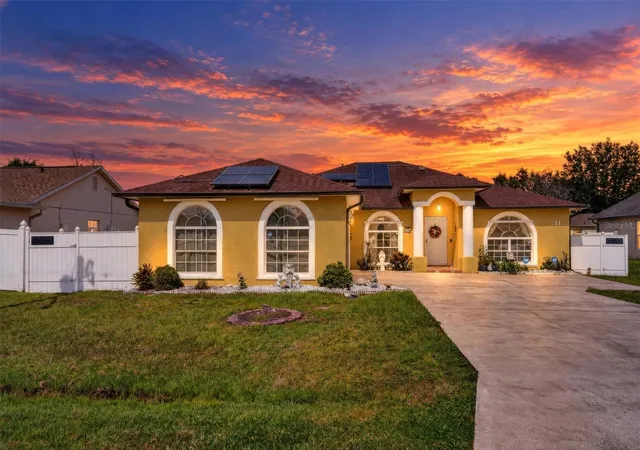Photo 1 of Single family home for sale at 11 York Ct, Kissimmee, FL 34758 | MLS# S5159784 | Listing updated on 2026-10-27