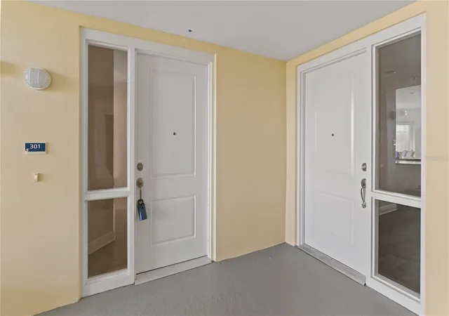 Photo 4 of Condo for sale at 7611 34th Avenue W #301, Bradenton, FL 34209 | MLS# A4710017 | Listing updated on 2026-10-21