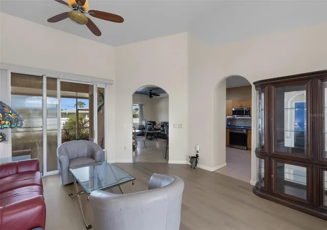 Photo 4 of Single family home for sale at 1232 Porpoise Rd, Venice, FL 34293 | MLS# N6146259 | Listing updated on 2026-10-23