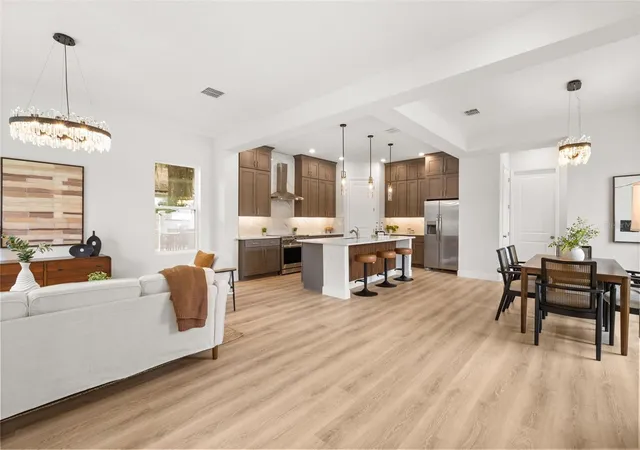 Photo 2 of Single family home for sale at 2315 Marlboro St, Orlando, FL 32806 | MLS# O6450815 | Listing updated on 2026-10-22
