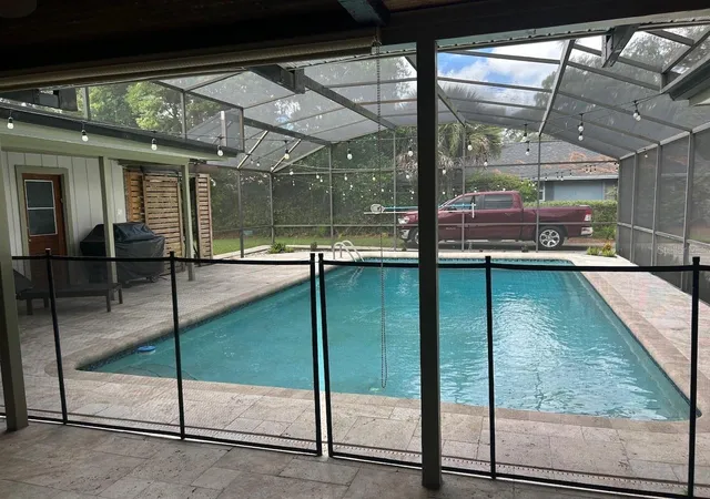 Photo 1 of Single family home for sale at 100 Palm Lake Ct, Longwood, FL 32779 | MLS# R4912179 | Listing updated on 2026-10-20
