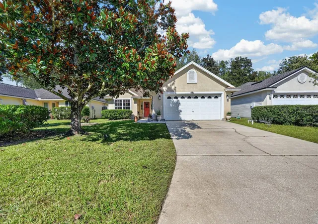Photo 3 of Single family home for sale at 717 Mackenzie Cir, Saint Augustine, FL 32092 | MLS# FC322205 | Listing updated on 2026-10-20