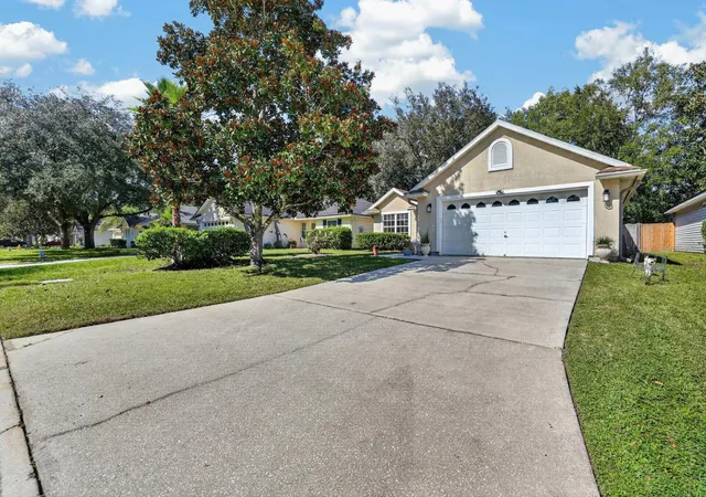 Photo 3 of Single family home for sale at 717 Mackenzie Cir, Saint Augustine, FL 32092 | MLS# FC322205 | Listing updated on 2026-10-20