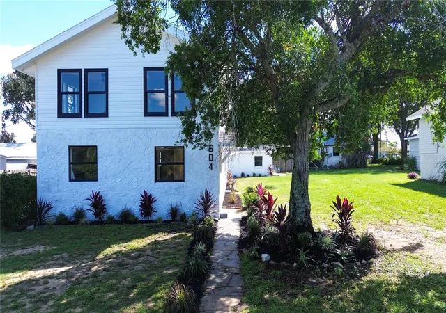 Photo 3 of Single family home for sale at 604 Edmund Ave, Dundee, FL 33838 | MLS# O6450817 | Listing updated on 2026-10-22