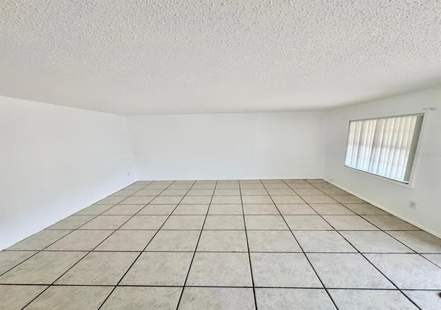 Listing Photo 4 - Condo for sale in building located at 715 Michigan Ct, ST CLOUD, FL 34769 - Unit #3