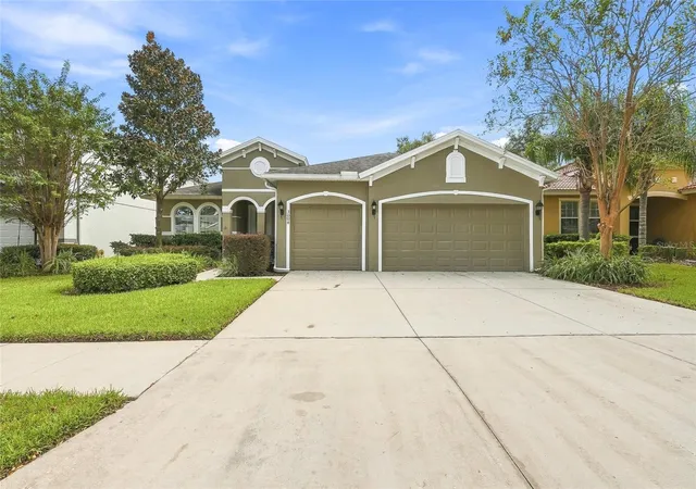 Single family home for sale at 3004 Maple Shade Pl, SEFFNER, FL 33584 | MLS# TB8559271