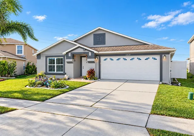 Photo 2 of Single family home for sale at 12924 Los Alamitos Ct, Orlando, FL 32837 | MLS# O6450821 | Listing updated on 2026-10-21