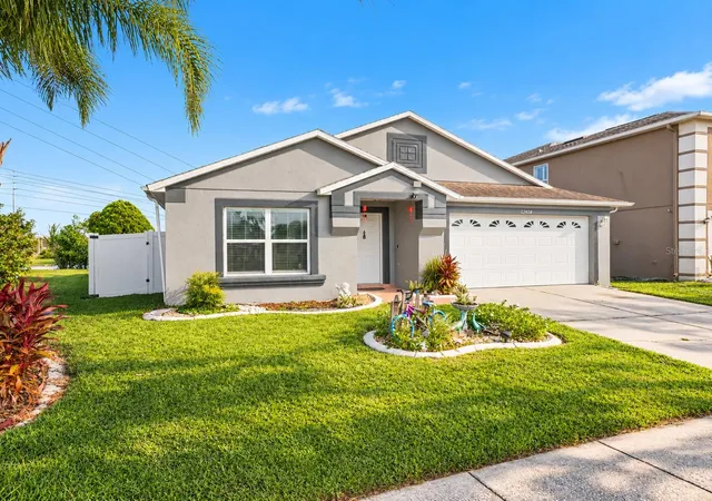 Photo 3 of Single family home for sale at 12924 Los Alamitos Ct, Orlando, FL 32837 | MLS# O6450821 | Listing updated on 2026-10-21