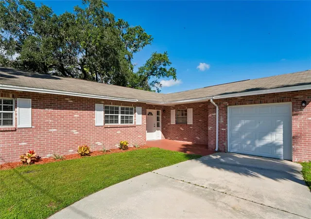 Photo 1 of Single family home for sale at 4810 Wynwood Dr, Tampa, FL 33615 | MLS# TB8559278 | Listing updated on 2026-10-23
