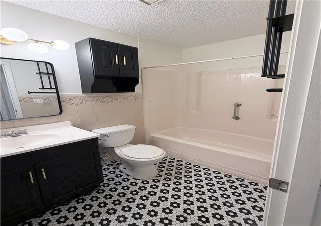 Photo 3 of Condo for sale at 1119 68th Avenue Dr W #1119, Bradenton, FL 34207 | MLS# TB8559282 | Listing updated on 2026-10-20
