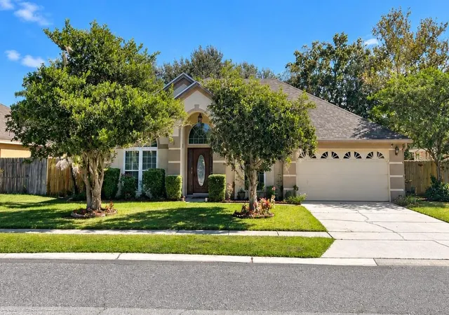 Photo 1 of Single family home for sale at 3805 Running Water Dr, Orlando, FL 32829 | MLS# O6450836 | Listing updated on 2026-10-22