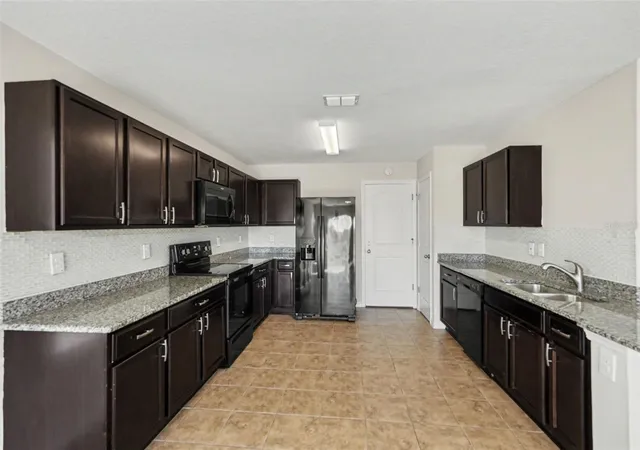 Photo 3 of Single family home for sale at 10420 Laguna Plains Dr, Riverview, FL 33578 | MLS# O6450847 | Listing updated on 2026-10-22
