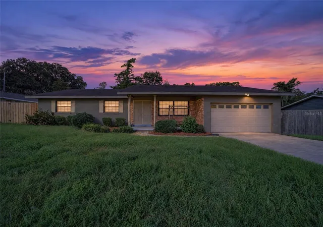 Photo 2 of Single family home for sale at 3704 SE 34th Court, Ocala, FL 34471 | MLS# OM734247 | Listing updated on 2026-10-20