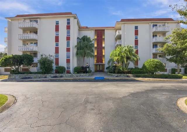 Condo for sale at 2630 Pearce Dr #211, CLEARWATER, FL 33764 | MLS# TB8559300