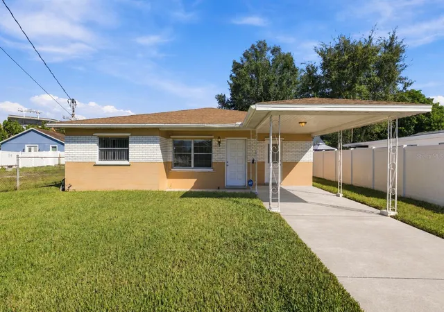 Photo 3 of Single family home for sale at 3409 W Braddock St, Tampa, FL 33607 | MLS# TB8559308 | Listing updated on 2026-10-23
