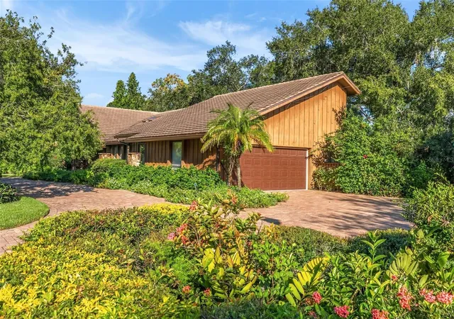 Photo 2 of Single family home for sale at 5122 Kestral Park S, Sarasota, FL 34231 | MLS# A4710039 | Listing updated on 2026-10-20