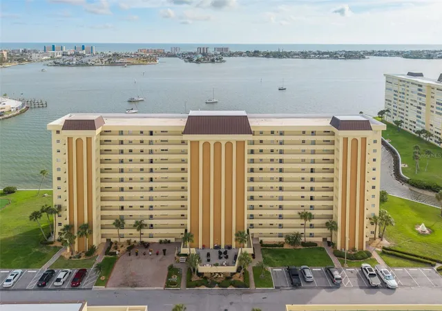 Photo 1 of Condo for sale at 4525 Cove Cir #1002, Saint Petersburg, FL 33708 | MLS# TB8559310 | Listing updated on 2026-10-21