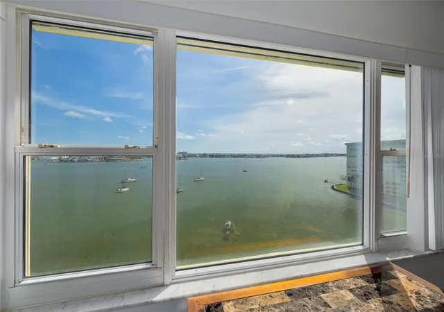 Photo 4 of Condo for sale at 4525 Cove Cir #1002, Saint Petersburg, FL 33708 | MLS# TB8559310 | Listing updated on 2026-10-21