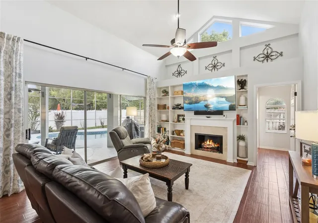 Photo 3 of Single family home for sale at 2201 Westbourne Dr, Oviedo, FL 32765 | MLS# O6450860 | Listing updated on 2026-10-29