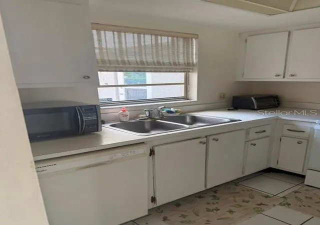 Photo 2 of Condo for sale at 5942 7th Avenue W #6236, Bradenton, FL 34209 | MLS# A4710043 | Listing updated on 2026-10-28