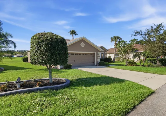 Photo 3 of Single family home for sale at 29336 Coharie Loop, San Antonio, FL 33576 | MLS# TB8559316 | Listing updated on 2026-10-23