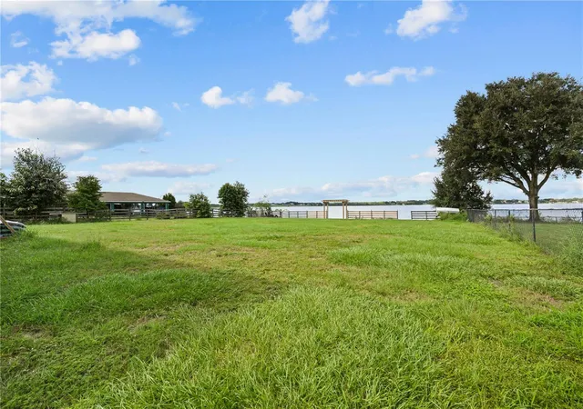 Photo 2 of Single family home for sale at 148 Vista View Ave, Eagle Lake, FL 33839 | MLS# O6450870 | Listing updated on 2026-10-26