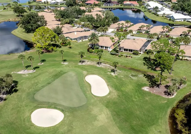 Listing Photo 5 - Condo for sale in building located at 717 Carnoustie Ter, VENICE, FL 34293 - Unit #9
