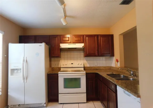 Photo 2 of Single family home for sale at 2826 Ridge Cvs Ct, Orlando, FL 32818 | MLS# O6450874 | Listing updated on 2026-10-20