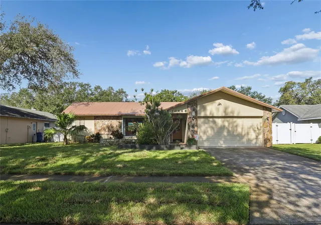Single family home for sale at 10468 95th Street, SEMINOLE, FL 33777 | MLS# O6450877
