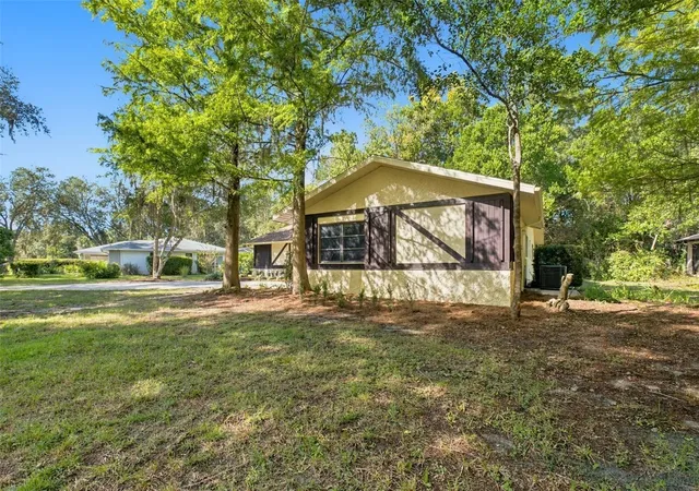Photo 4 of Single family home for sale at 12 Sycamore Ct E, Homosassa, FL 34446 | MLS# O6450885 | Listing updated on 2026-10-22