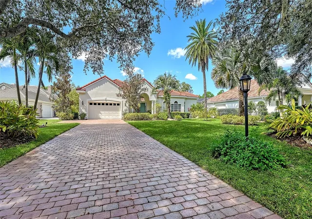 Photo 1 of Single family home for sale at 8010 Collingwood Ct, University Park, FL 34201 | MLS# A4710058 | Listing updated on 2026-10-27