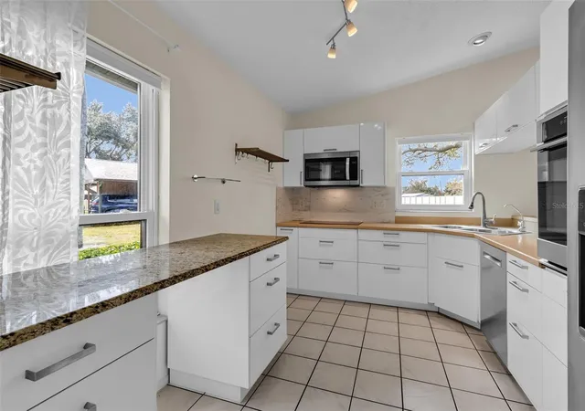 Photo 4 of Condo for sale at 1700 Curry Trl #35, North Venice, FL 34275 | MLS# A4710060 | Listing updated on 2026-10-20