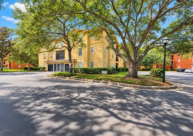 Photo 2 of Condo for sale at 1341 Arbor Vista Loop #225, Lake Mary, FL 32746 | MLS# O6450893 | Listing updated on 2026-10-23