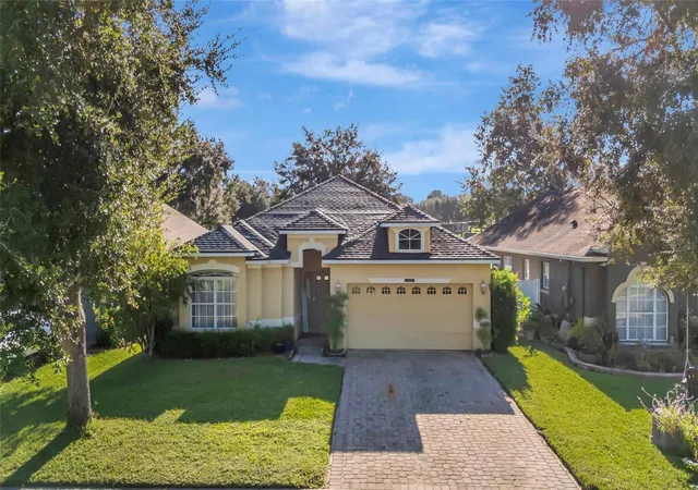 Single family home for sale at 4877 Grassy Knoll Dr, TAVARES, FL 32778 | MLS# G5119237
