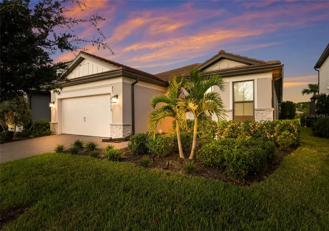 Photo 2 of Single family home for sale at 16523 Arbor Ridge Trl, Bradenton, FL 34211 | MLS# A4710067 | Listing updated on 2026-10-23